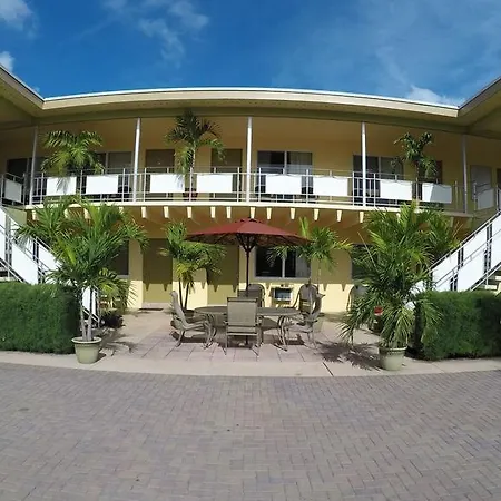 Capri Apartments